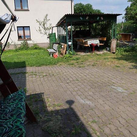 Ferienwohnung Im Einfamilienhaus, Automobil Und Robert Schumann Stadt Zwickau Exteriör bild
